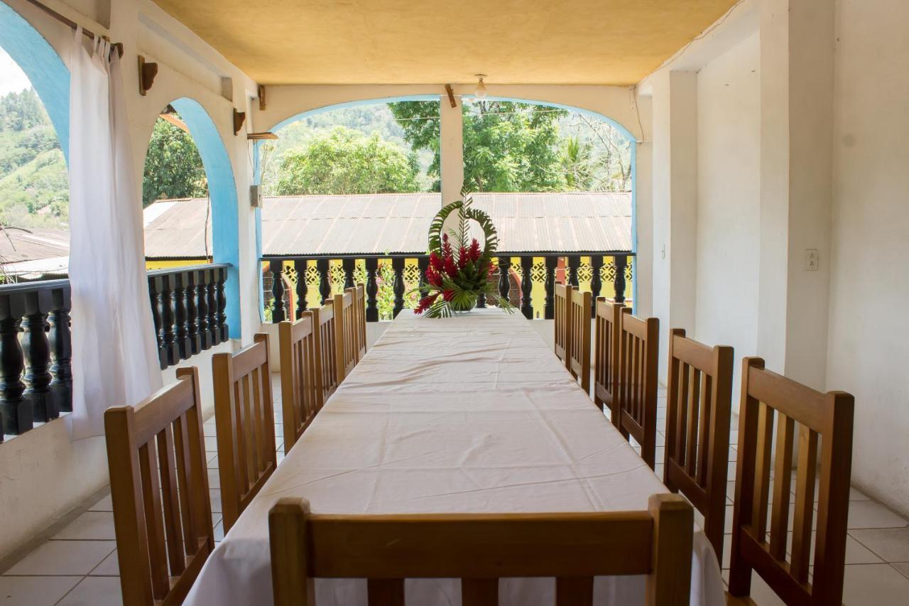 Hotel Rabin Itzam Lanquín Екстериор снимка