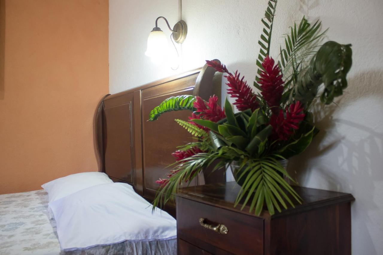Hotel Rabin Itzam Lanquín Екстериор снимка