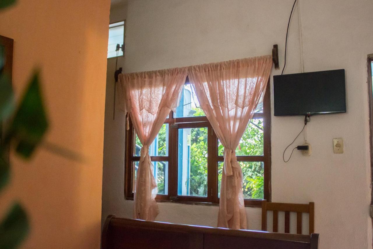 Hotel Rabin Itzam Lanquín Екстериор снимка